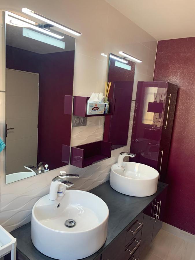 Chambre Privee/Climatisee+Tv /Petit Dejeuner Inclu/Tout Confort 讷韦尔 外观 照片