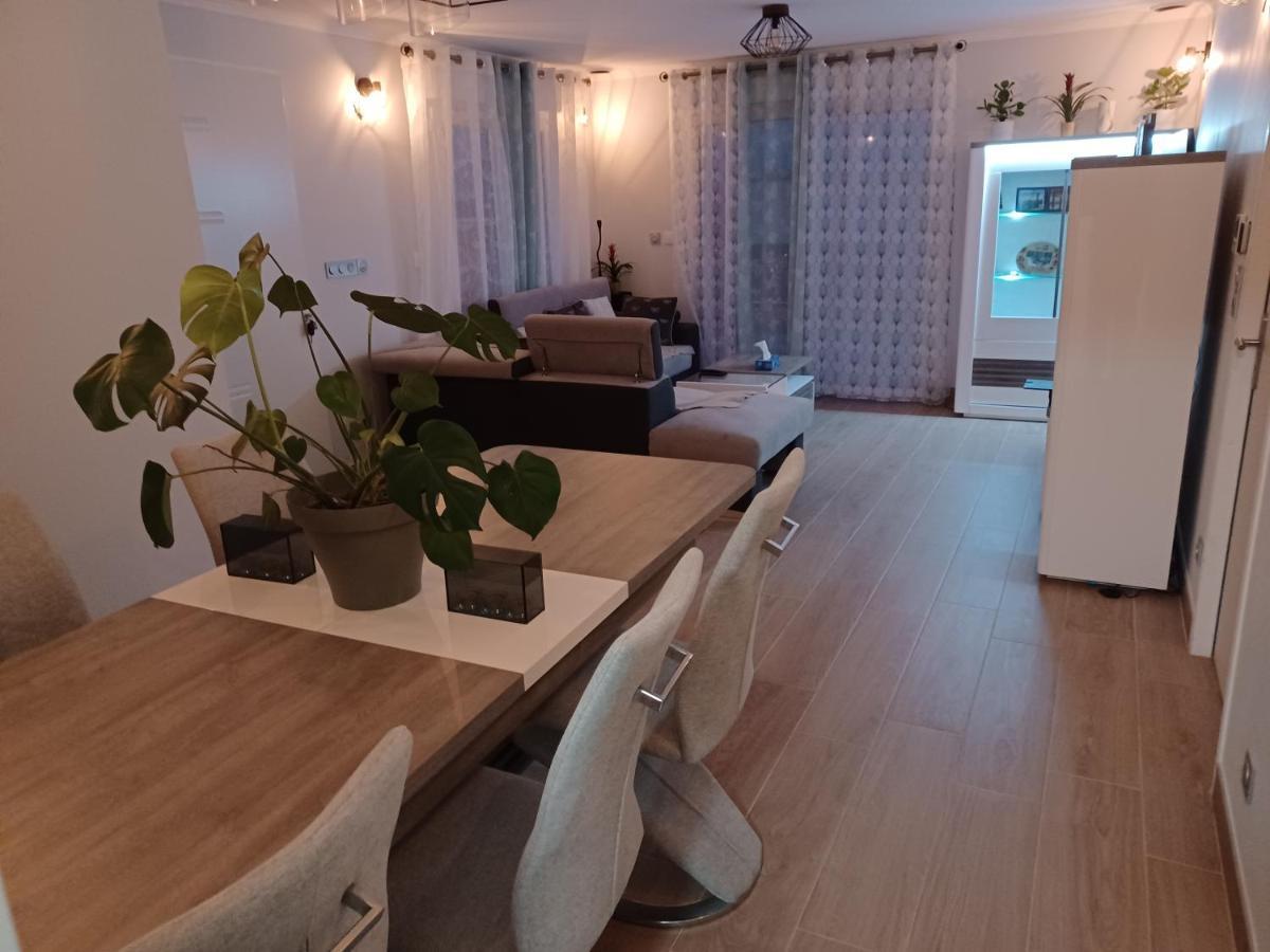 Chambre Privee/Climatisee+Tv /Petit Dejeuner Inclu/Tout Confort 讷韦尔 外观 照片