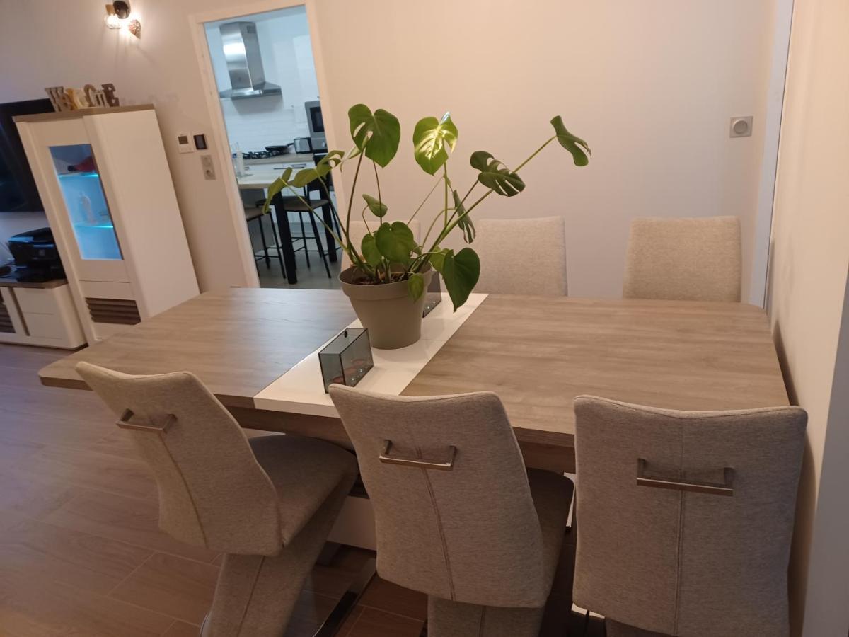 Chambre Privee/Climatisee+Tv /Petit Dejeuner Inclu/Tout Confort 讷韦尔 外观 照片