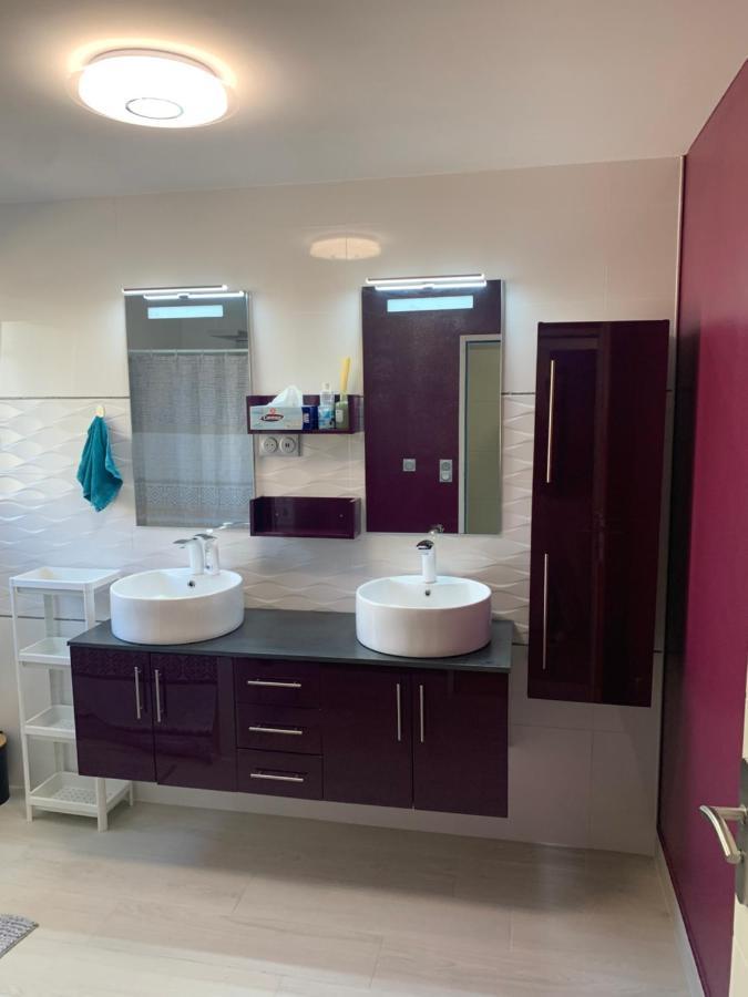 Chambre Privee/Climatisee+Tv /Petit Dejeuner Inclu/Tout Confort 讷韦尔 外观 照片