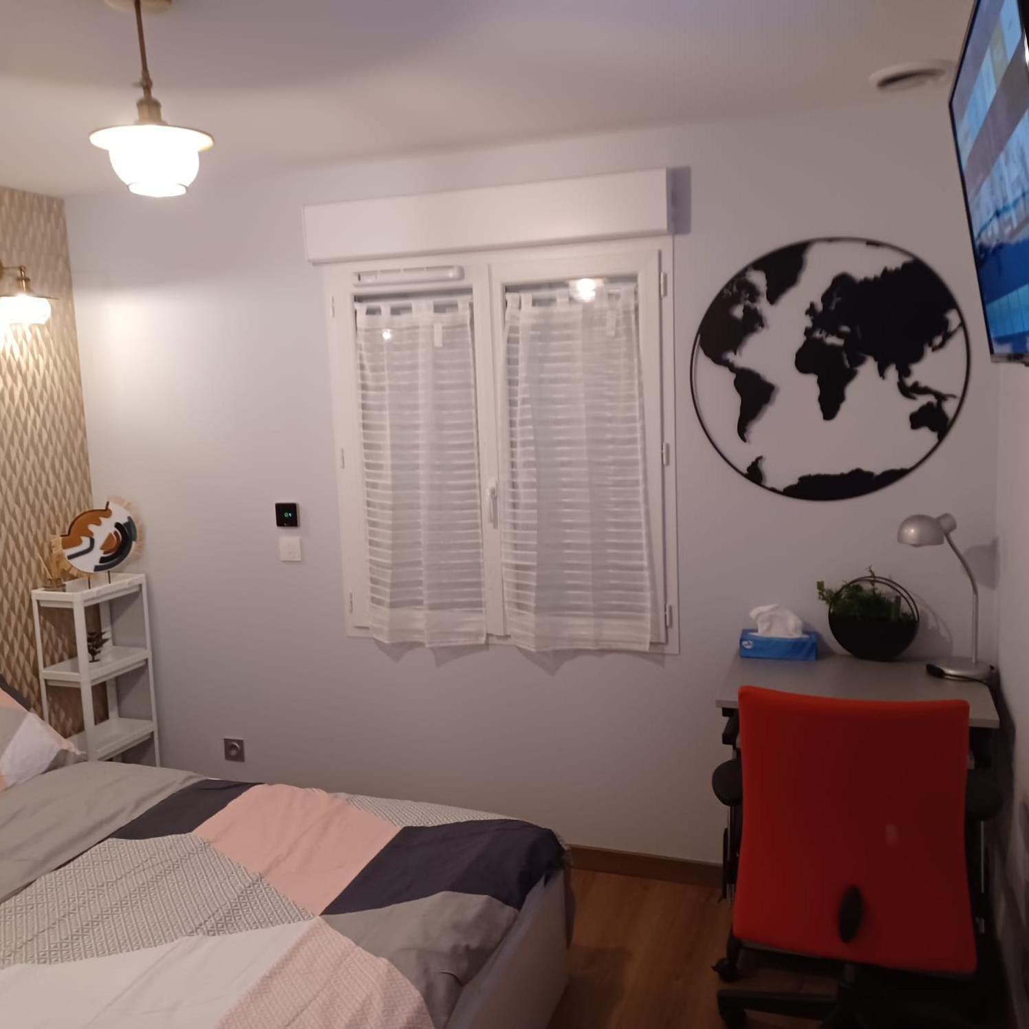 Chambre Privee/Climatisee+Tv /Petit Dejeuner Inclu/Tout Confort 讷韦尔 外观 照片