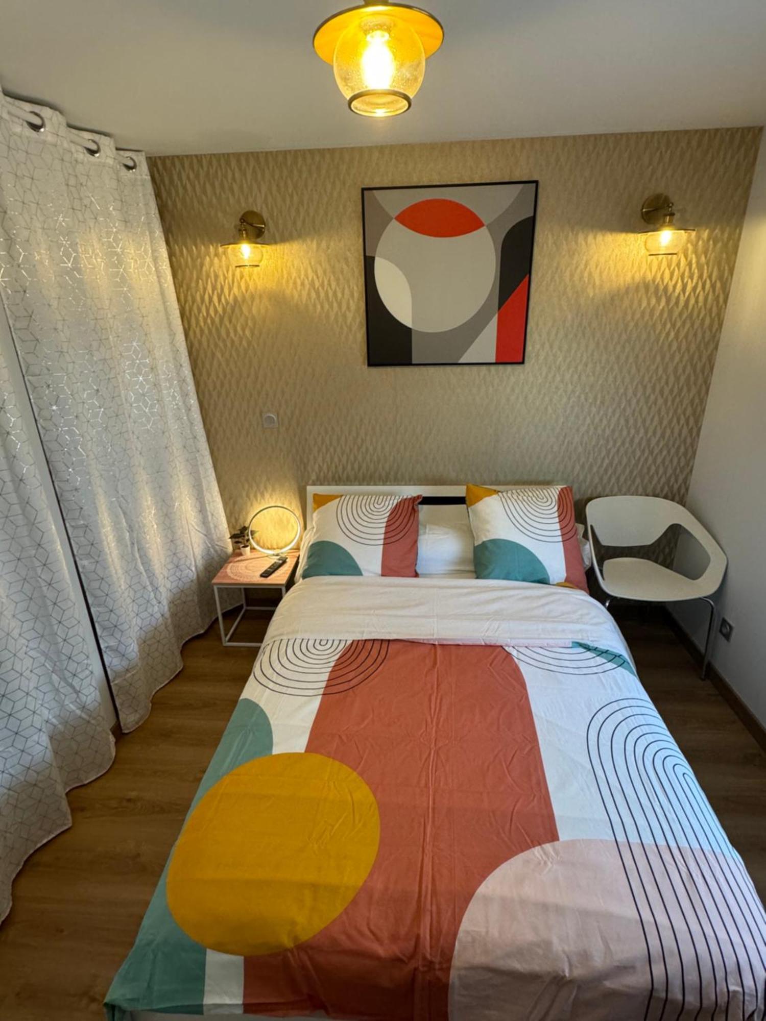 Chambre Privee/Climatisee+Tv /Petit Dejeuner Inclu/Tout Confort 讷韦尔 外观 照片